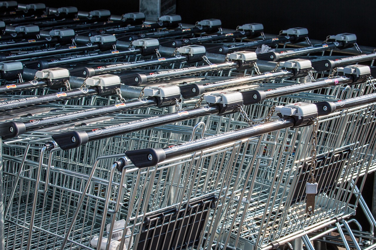 Carritos de la compra como representación del derecho de consumo.